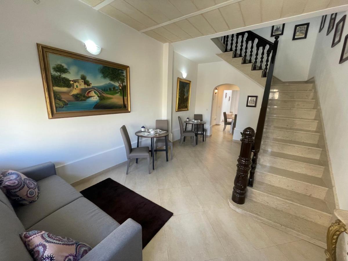 Bed and Breakfast Alina Boutique Living Victoria Exterior foto