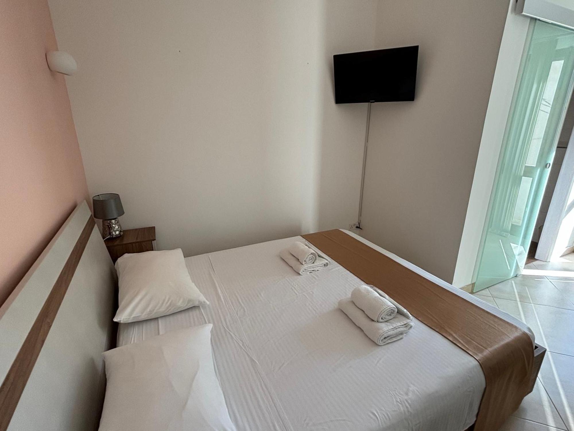 Bed and Breakfast Alina Boutique Living Victoria Exterior foto
